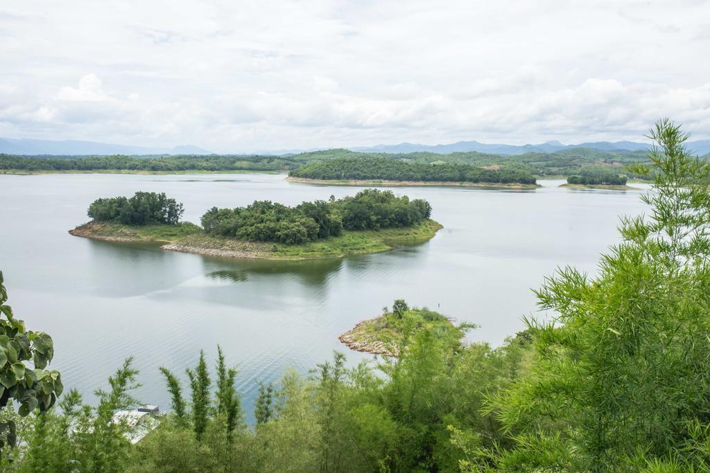 Thawsi Lake Hill Si Sawat Esterno foto